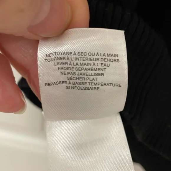 Anne Klein OX Classic Black Women's Top NWT - Picture 5 of 7